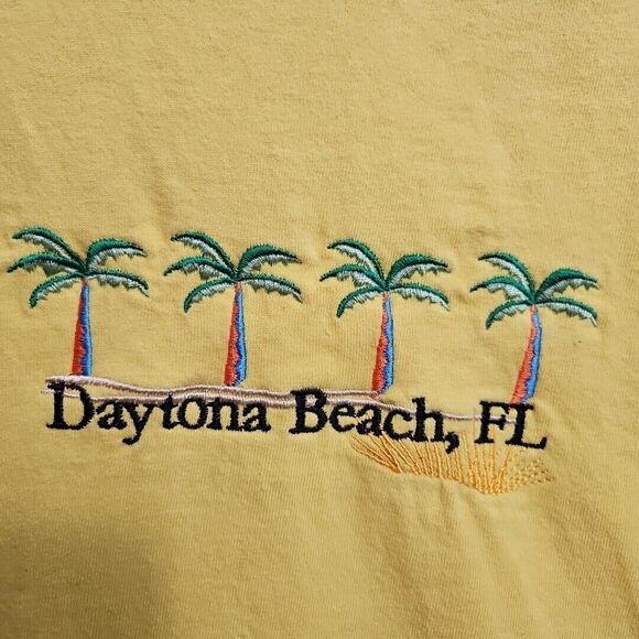 Gildan Daytona Beach Tshirt Yellow sz Med short sleeve cotton Adult - Picture 2 of 9